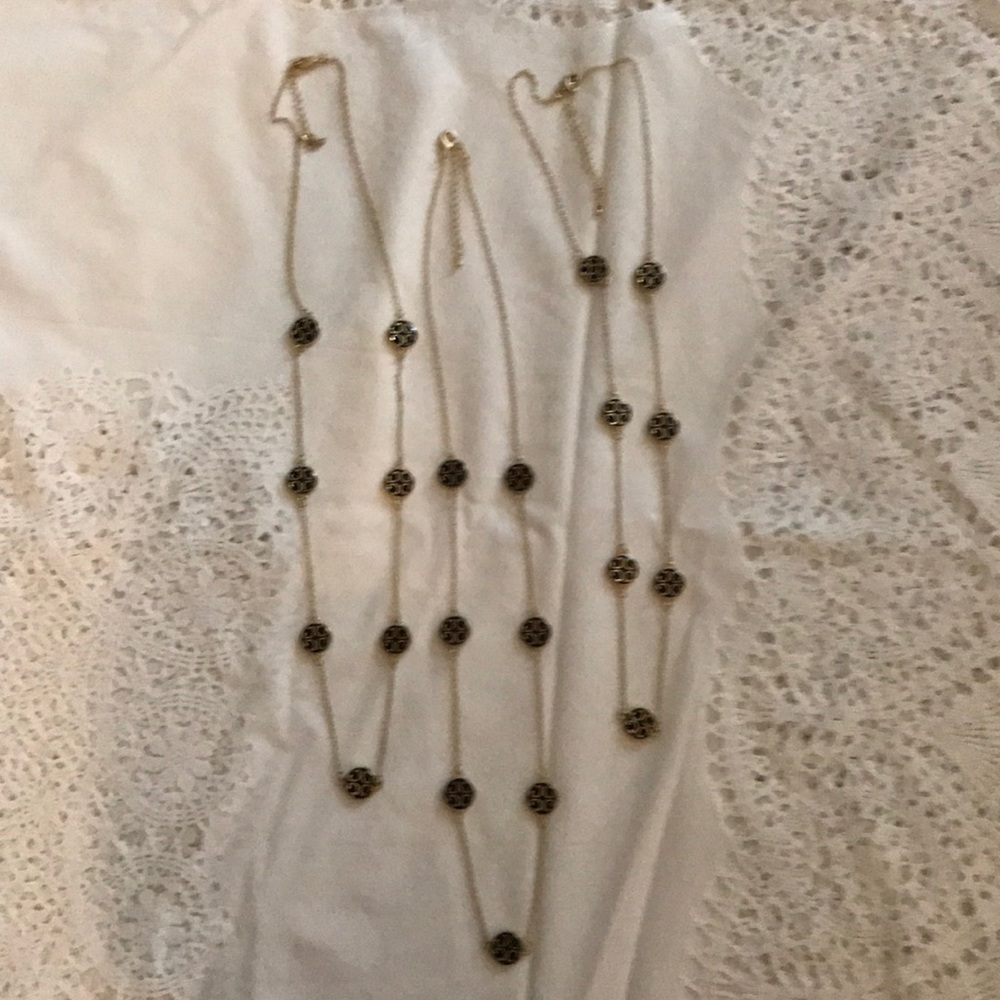 🌹 Three Fashion Necklaces - Gold and Black color - Picture 3 of 5